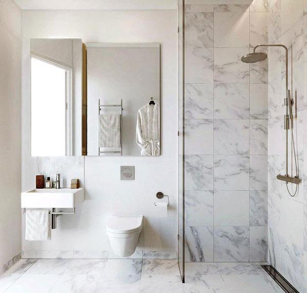 Phòng tắm nhỏ nhưng vẫn toát lên dáng vẻ hiện đại và tiện nghi