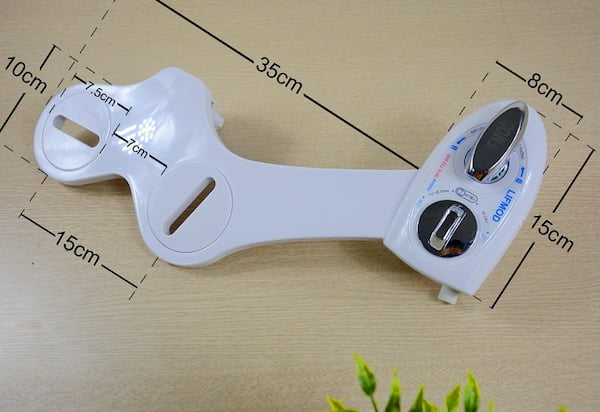 thông số kích thước vòi xịt thông minh