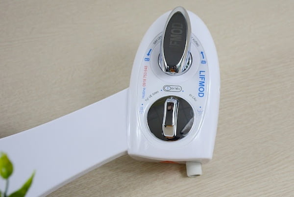 vòi xịt thông minh có nhiều ưu điểm hcm